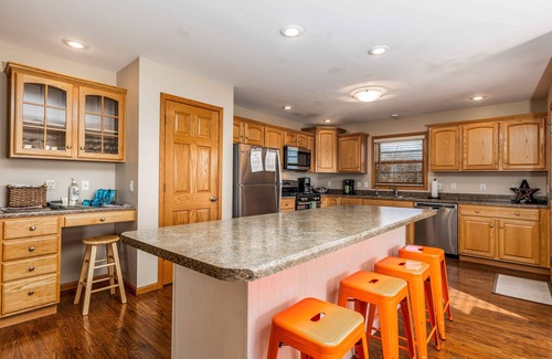 The Galena Territory House | Color us Fall @ our Eagle Hilltop Retreat - Hot Tub, Fire Pit, NEW Pool Table