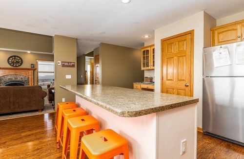The Galena Territory House | Color us Fall @ our Eagle Hilltop Retreat - Hot Tub, Fire Pit, NEW Pool Table