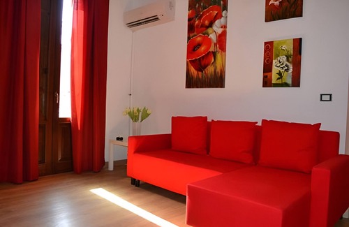 Ruggero Settimo Apartment | Colorful House Palermo
