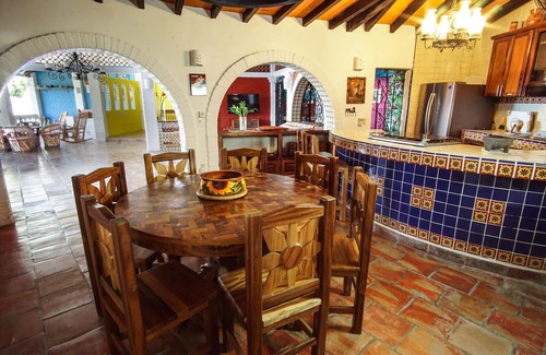 Colonia 5 de Diciembre Villa | Colorful Mexican Style Villa with Pool and Garden