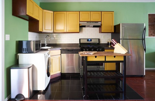 Bushwick Apartment | Colorful Sunny family friendly Apartment