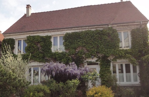Saint-Augustin House | Colors and garden