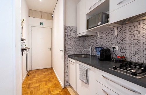 Monti Apartment | Colosseum ★ - Rooftop with HOT jacuzzi and Skyline of Rome