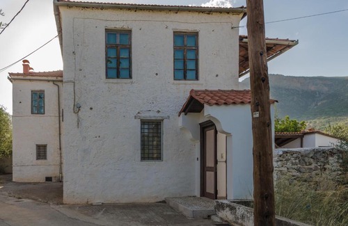 Leonidio House | Colourfull Stone House