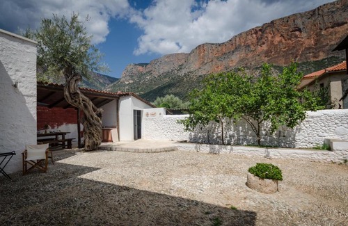 Leonidio House | Colourfull Stone House