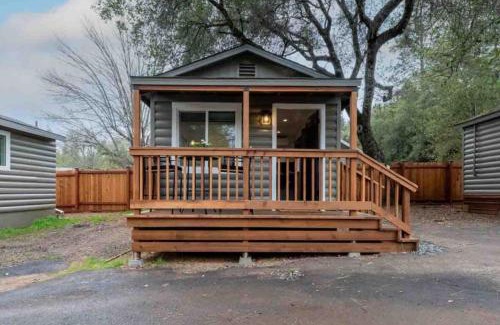 Sonora House | Columbia Cabins Cabin 3