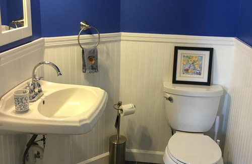 Columbia-Tusculum House | Columbia/Tusculum~Cozy Home with Views~near Hyde Park & Downtown-