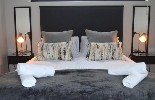 Trawal Apartment | Columbine Place