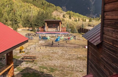 Silverton Apartment | Columbine Roadhouse-4br Mountain Retreat Near Durango