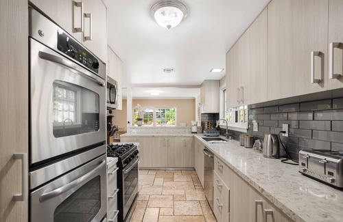 Granada Hills North House | Colven by AvantStay | Pool + Spa Near Golf Course