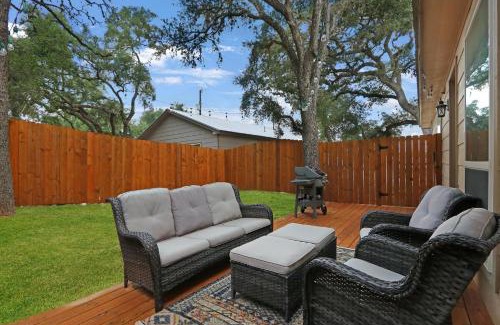 Canyon Lake House | Comal Cottage