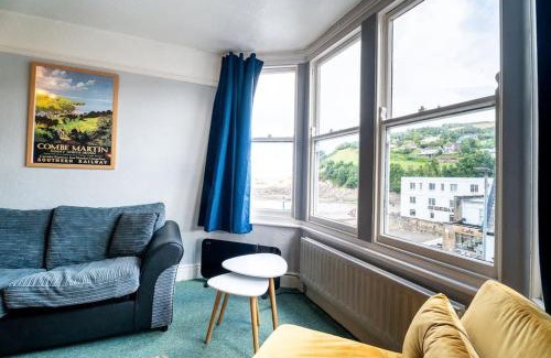 Combe Martin Apartment | Combe Martin - View of the Bay ! Beach ! WiFi !