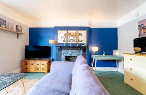 Combe Martin Apartment | Combe Martin - View of the Bay ! Beach ! WiFi !