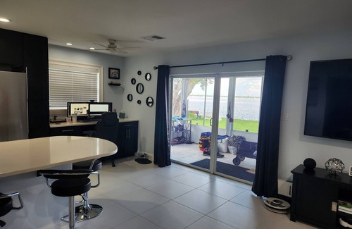 Edgewood Apartment | Come and enjoy the beautiful water views and watch the amazing sunsets nightly!