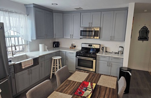 East New York Apartment | Come and enjoy the soothing, peaceful, ambient and quiet