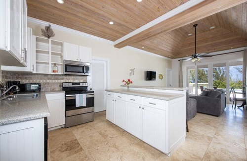 Rainbow Bay House | Come And Go Villa 2 Bedroom Home