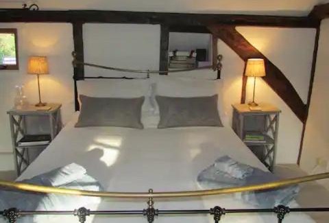 Medmenham Bed & Breakfast | Come and Stay in our Charming Cottage