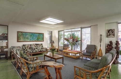 Honolulu Hotel | Come Create Memories w/Fun-filled Adventures at this Paradise! Onsite Pool!