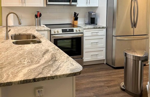Pawleys Island Condo | Come enjoy a week getaway! True Blue Renovated 3BR/3BA Top Floor Unit