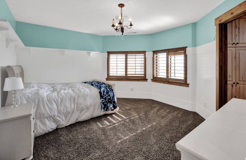 Farmington Other | Come enjoy our cabin farmhouse! Hot tub, seasonal pool, horses and boarding.