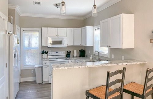 Ono Island Villa | Come enjoy Summer Fun and Relaxation at the Purple Parrot Resort Perdido Key