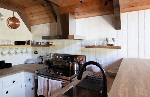 Pine Cove Cabin | Come enjoy nature in our cabin !