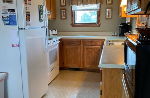 South Nags Head Cottage | Come on "Down South"! Steps to ocean, gorgeous sunset views