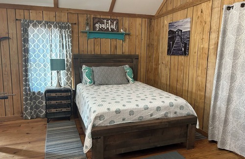 Fairhope Other | Come relax and rest in our updated Barn loft!