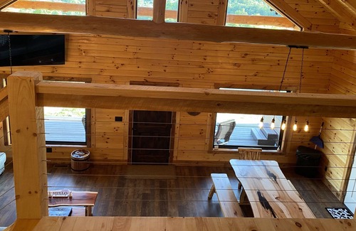 New Plymouth Cabin | Come relax and take in the breath taking views!