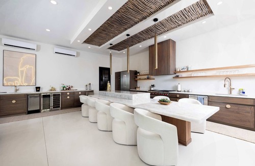 Buzzards House | Come see 35 whales a day. Amazing New Villa.