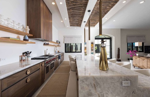 Buzzards House | Come see 35 whales a day. Amazing New Villa.