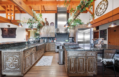 Occidental House | Come visit the Lodge at Freestone