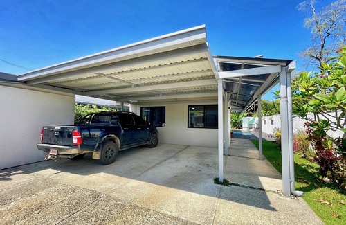 Uvita House | Come visit Villa Uvita, centrally located in the heart of town.