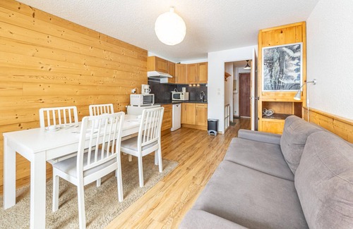 Montgellafrey Apartment | Comfortable studio for 4, near slopes and shops, south-facing balcony