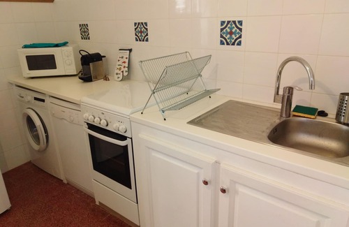 Santa-Reparata-di-Balagna Apartment | Comfortable T3 with Wifi in a pretty little village 4 km from Ile Rousse.