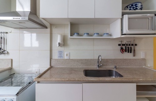 Leblon Apartment | Comfort 4 Minutes From Leblon Beach Ap801