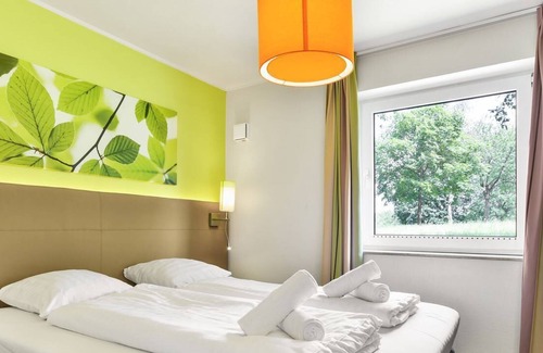 Saarburg House | Comfort 4-person bungalow in the holiday park Landal Warsberg