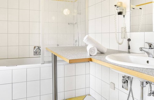 Saarburg House | Comfort 4-person bungalow in the holiday park Landal Warsberg