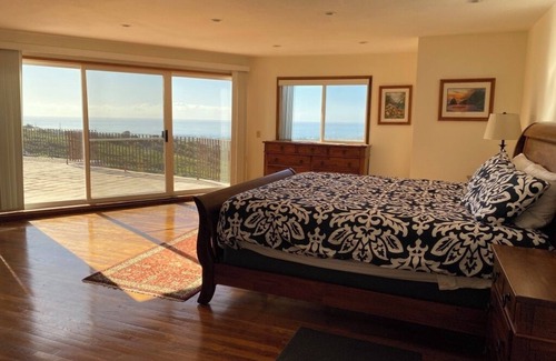 Maunalani Heights House | Comfort and Elegance with stunning views of Diamond Head