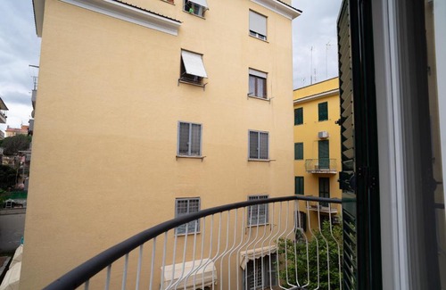 Prenestino-Centocelle Apartment | Comfort and metro 2 steps away, perfect for 3 guests