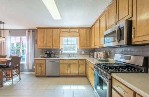 Rex House | Comfort and Style on the Colonnade