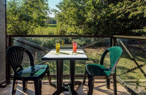 Divonne-les-Bains Apartment | Comfort Aparthotel Divonne L'Oree du Parc