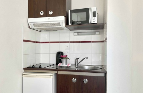 Saint-Cyr-l'Ecole Apartment | Comfort Aparthotel Versailles Saint Cyr l'Ecole