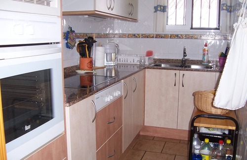 Els Poblets Ski Chalet | Comfort chalet, full climate, saltwater pool, enclosed garden, wifi, satellite TV 3 bedrooms
