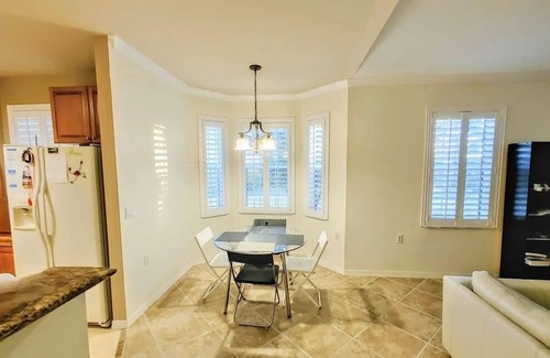Diplomat Condo | Comfort & Convenience 3bdr 2bath 2garage, WiFi, pool, fitness, sea salt jacuzzi
