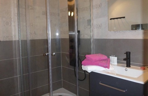 Villeneuve-de-Berg House | Comfort cottage with SPA "Les Geais" in Southern Ardèche
