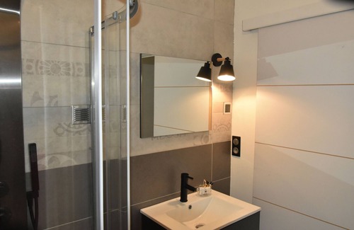 Villeneuve-de-Berg House | Comfort cottage with SPA "Les Geais" in Southern Ardèche