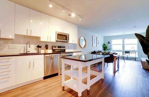 Jefferson Manor Apartment | Comfort & Great Location Apt W Gym