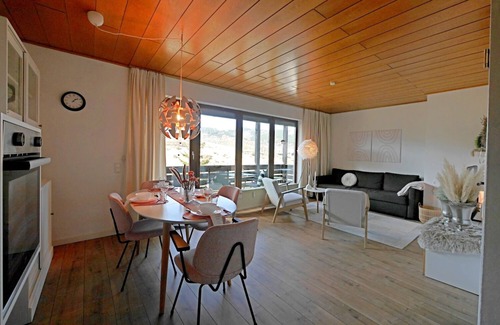 Schwalefeld Apartment | Comfort holiday flat Schöner Ausblick* with balcony