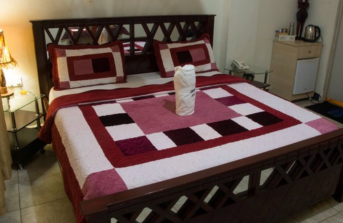 Entebbe Hotel | Comfort Hotel Entebbe